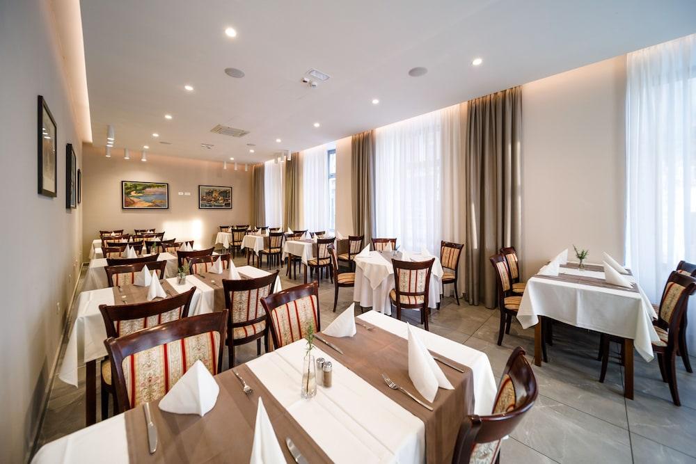 Hotel Continental 3*