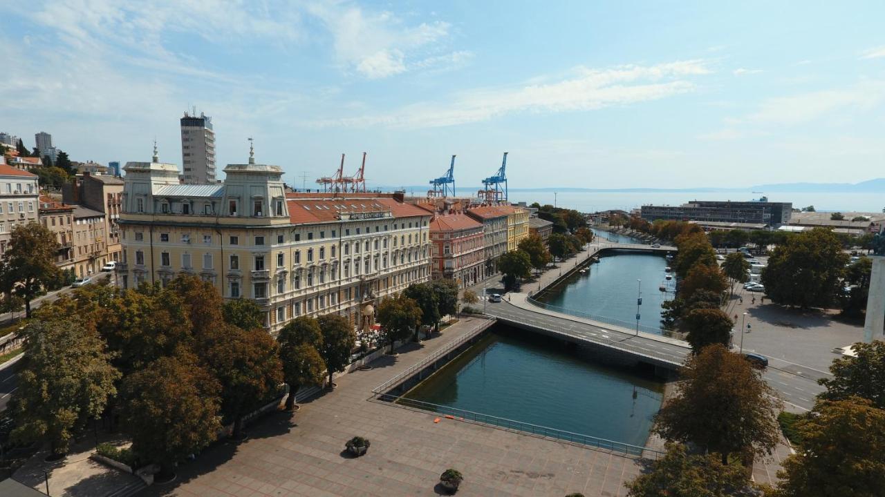 Continental Hotel 3*